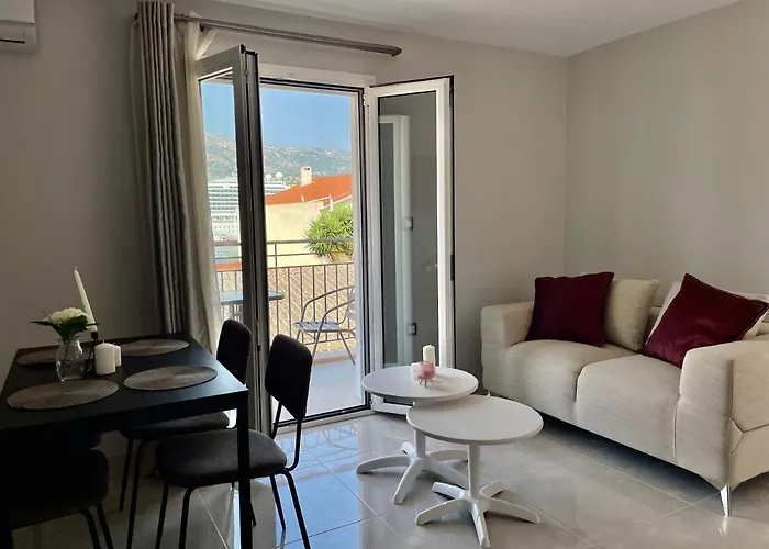 アパート Arian アルゴストリオン