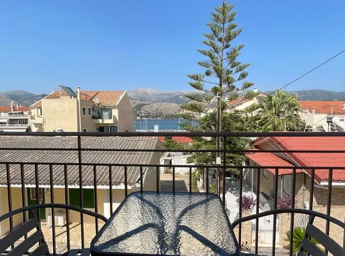 Arian * アルゴストリオン