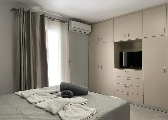 Arian アパート アルゴストリオン