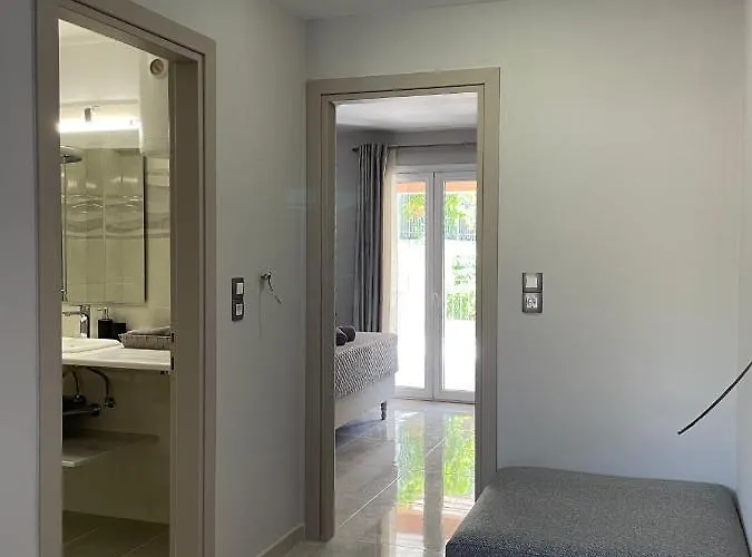 アパート Arian アルゴストリオン