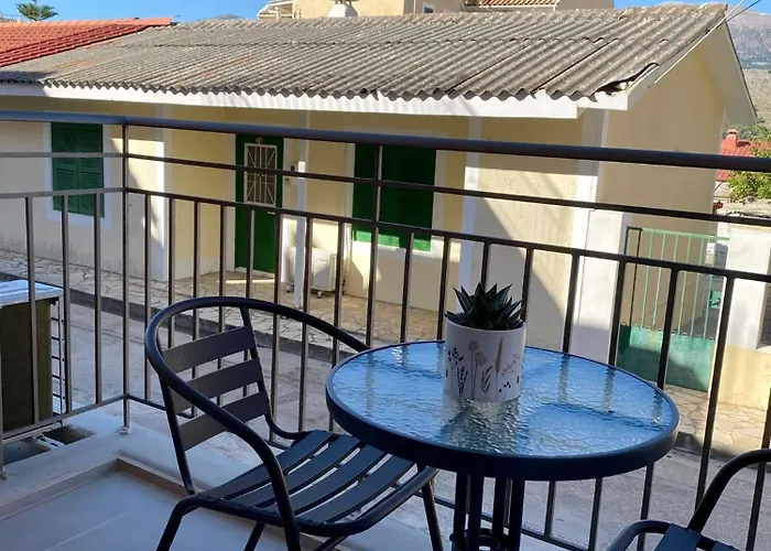 Arian アパート アルゴストリオン