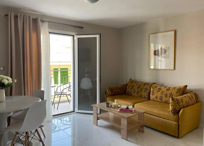 Arian アパート *