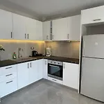شقة Arian *